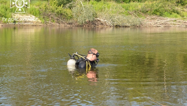 Рятувальники знайшли тіло другої дівчини, яка потонула в Десні на Чернігівщині
