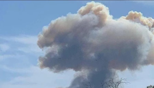 У Ростові сталися вибух і пожежа, повідомляють про атаку безпілотників