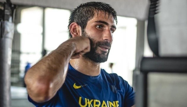 Український боксер Фаніян проведе бій в андеркарді поєдинку Юбенк-Сміт