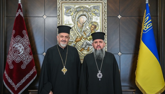 Ecumenical Patriarch's envoy arrives in Ukraine