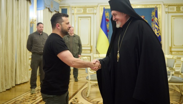 Zelensky meets with Ecumenical Patriarch's representative