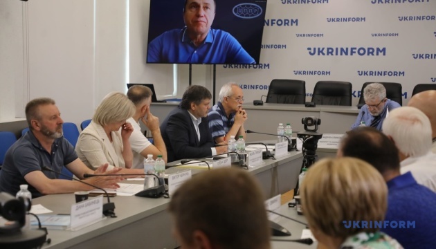 Експерт розповів про проблеми функціонування районів України