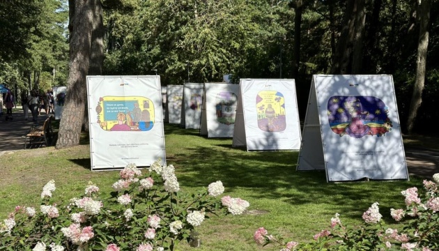 Виставку художника Нікіти Тітова вперше показали в Естонії