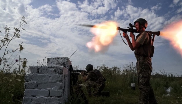 Сили оборони стримують наступ росіян на двох напрямках