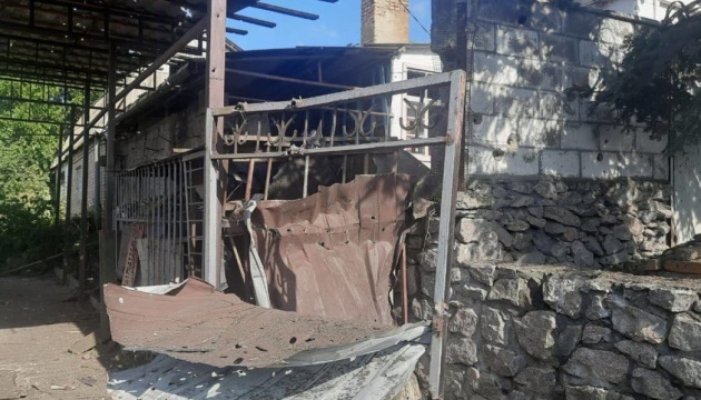 Російські війська обстріляли Нікополь - пошкоджені 15 будинків