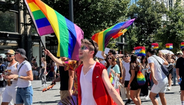 ЛГБТ-парад у Празі під гаслом «Традиційніше, ніж думаєте» зібрав десятки тисяч людей