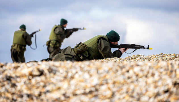 Ukrainian marines return home from UK training