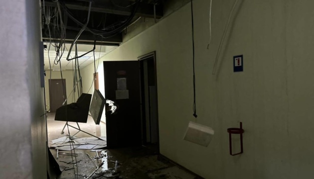 Унаслідок нічної атаки по Одесі пошкоджені сім закладів освіти