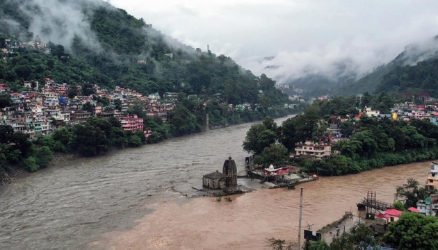 В Індії кількість загиблих через сильні зливи зросла до 71