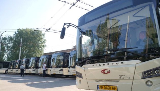У Кривому Розі на маршрути вийшли нові турецькі автобуси
