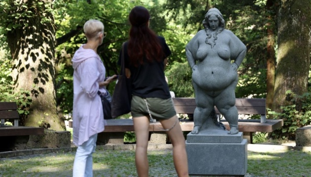 У Стрийському парку Львова відкрили новий «Скульптурний маршрут»