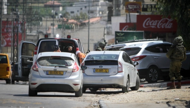 В Ізраїлі шукають терориста, який застрелив двох чоловіків на автомийці