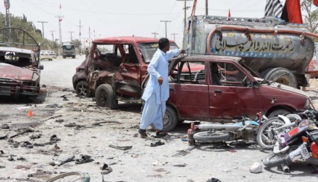 У Пакистані вибухнула бомба, щонайменше 11 загиблих 