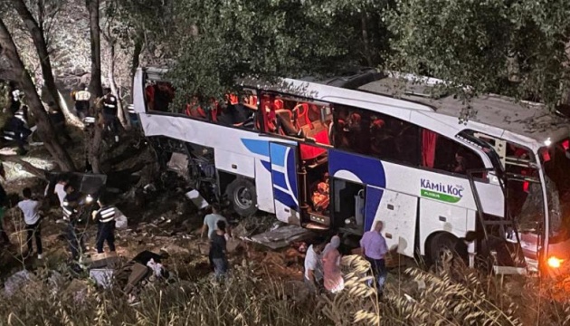 У Туреччині сталася ДТП з автобусом, загинули 12 пасажирів