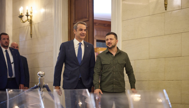 Volodymyr Zelensky arrive en Grèce pour une visite de travail 