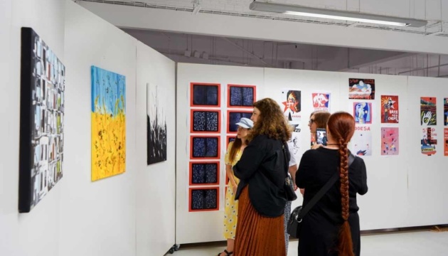 У Варшаві відбувається третя виставка мистецького проєкту UKRAINE wARTime