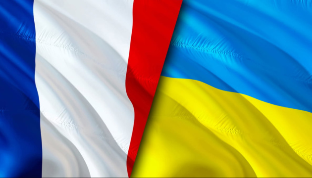 Photo fake: France ‘congratulates’ Ukraine on Independence Day with a map without Crimea