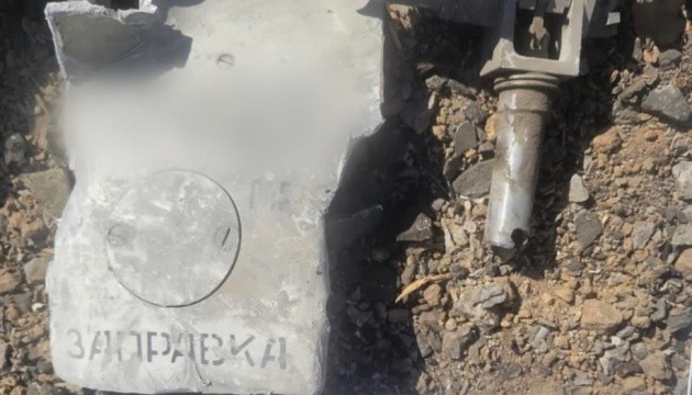 Росіяни вдарили ракетою по селу на Харківщині, пошкоджений склад підприємства