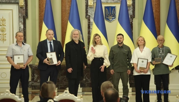 Президент і перша леді вручили видатним громадянам відзнаку «Національна легенда України»