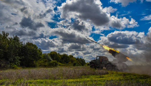 Ukrainian forces hit 11 enemy artillery pieces