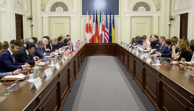 Stefanchuk meets with G7 ambassadors to discuss judicial and anti-corruption reforms