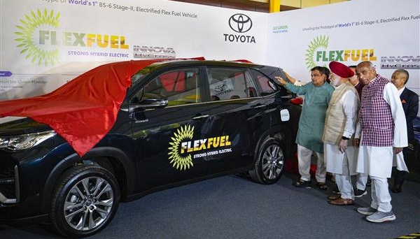 В Індії представили прототип автомобіля, який працює на етанолі