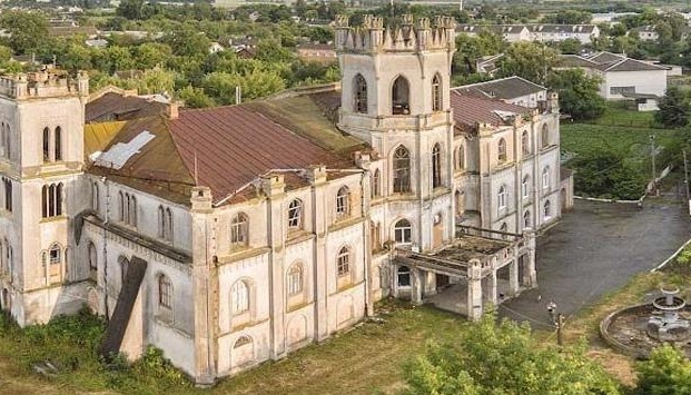 Суд повернув державі палац Терещенків на Житомирщині