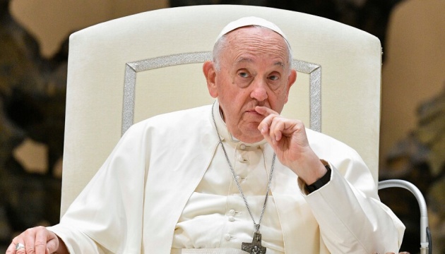 Папа Римський кається щодо сказаного, але непублічно. Поки що