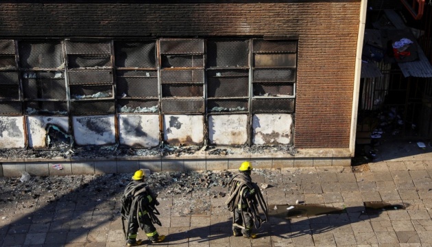 Пожежа у житловому будинку в ПАР: кількість жертв зросла до 63