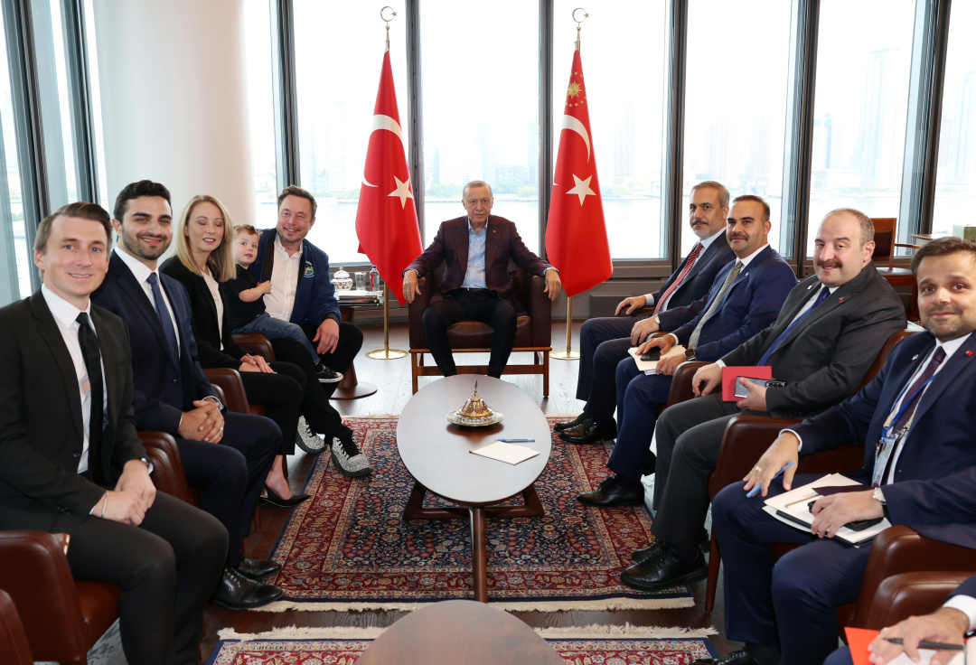 Ердоган запропонував Маску побудувати завод Tesla в Туреччині