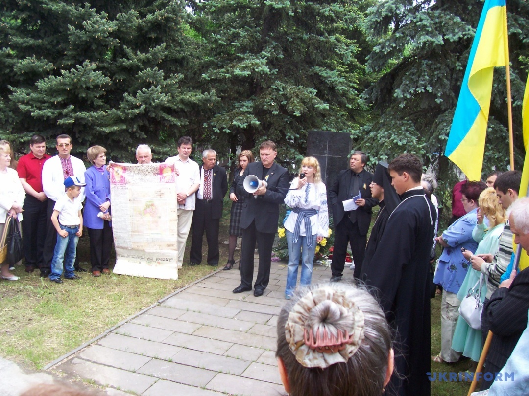 На мітингу біля пам'ятного каменю жертвам репресій