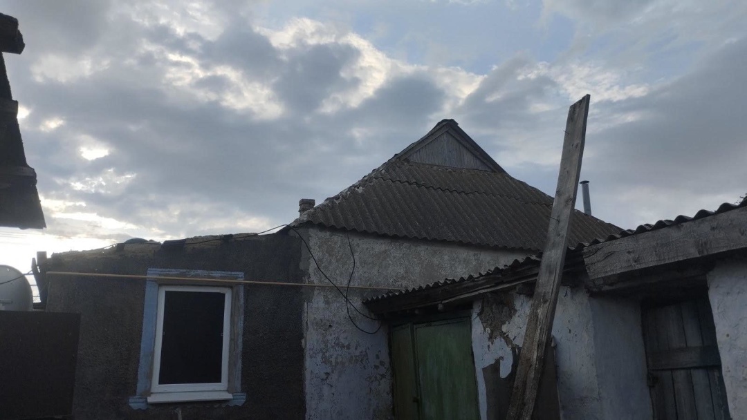 Майстри з Буковини відновили 15 будинків у постраждалому від обстрілів селі на Херсонщині