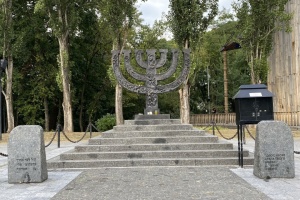 Посол Німеччини вшанував пам’ять жертв Голокосту в Бабиному Яру