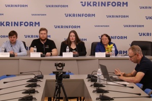У Києві презентували дослідження про вплив війни на якість повітря в Україні