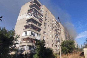 Russian tanks strike high-rise building in Avdiyivka