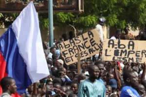 Франція виводить свої війська з Нігеру і відкликає посла