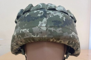 Міноборони поставило українським захисникам нові шоломи