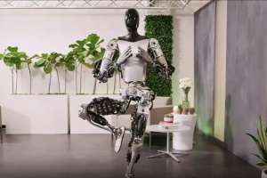 Tesla показала нові можливості робота-гуманоїда Optimus