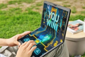 LG представила свій перший ноутбук зі складним екраном