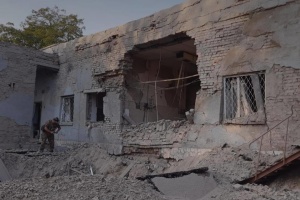 Влада Херсона показала наслідки авіаудару
