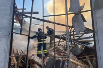 Raketenangriff auf Krywyj Rih: Rettungsarbeiten beendet, ein Toter und 60 Verletzte
