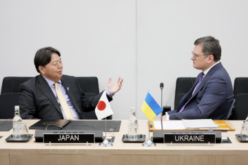 El ministro de Asuntos Exteriores del Japón realiza una visita no anunciada a Ucrania
