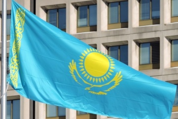 カザフスタン政府、テレビ・ラジオ放送におけるカザフ語割合を７０％に漸増させる計画