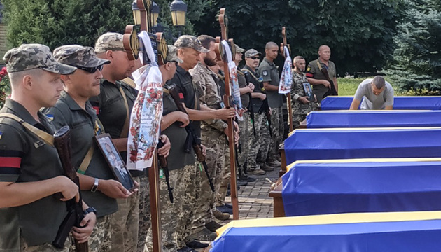 Poltawa: Trauerfeier um Besatzungen von zwei Kampfhubschrauber