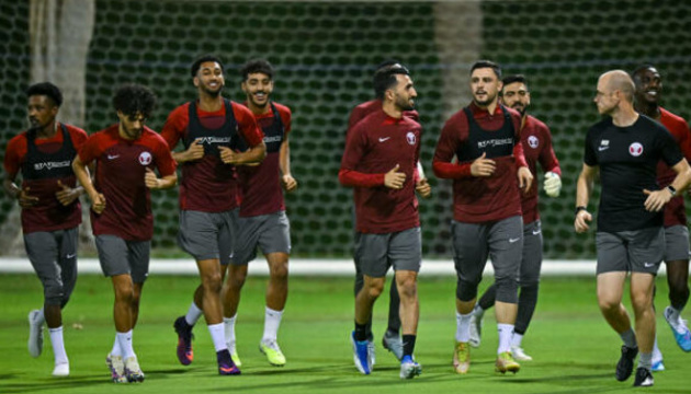 Збірна Катару з футболу зіграє з Росією