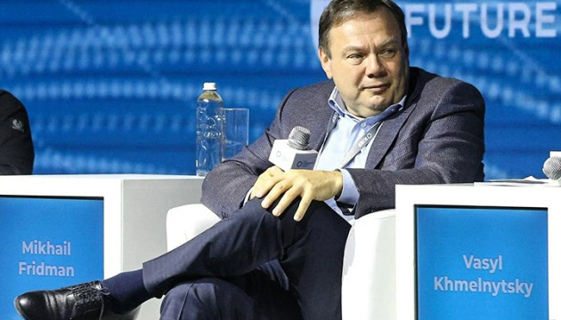 Ukraine presses charges against Russian oligarch Mikhail Fridman financing Russian war