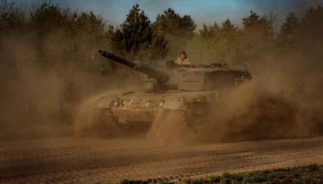 Міноборони прийняло на озброєння три модифікації танків Leopard