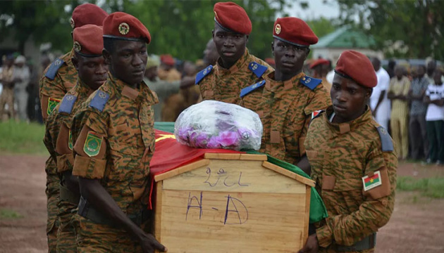 Під час зіткнень з ісламістами у Буркіна-Фасо загинули 53 силовиків