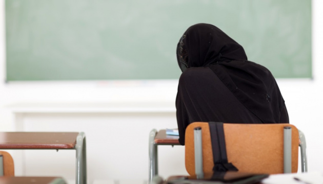 У Франції суд підтримав заборону на носіння хіджабів у школах