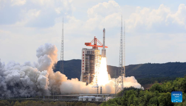 Китай запустив у космос ракету з новим супутником дистанційного зондування